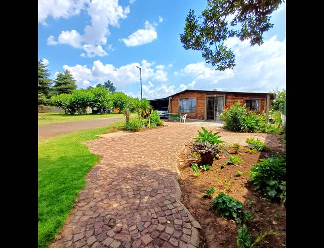 21,414M² SMALLHOLDING FOR SALE IN HOMELANDS